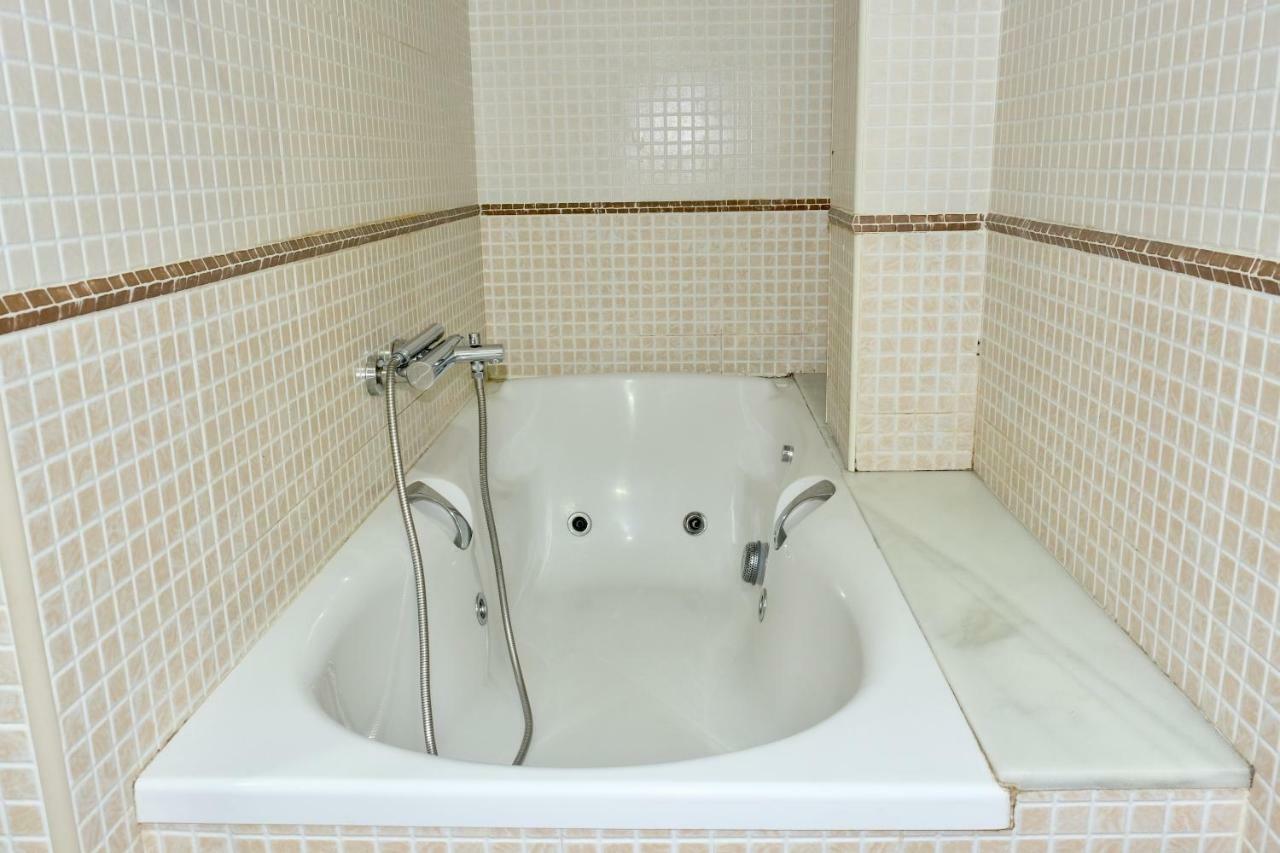 Apartment Port Forum Barcelona Bagian luar foto